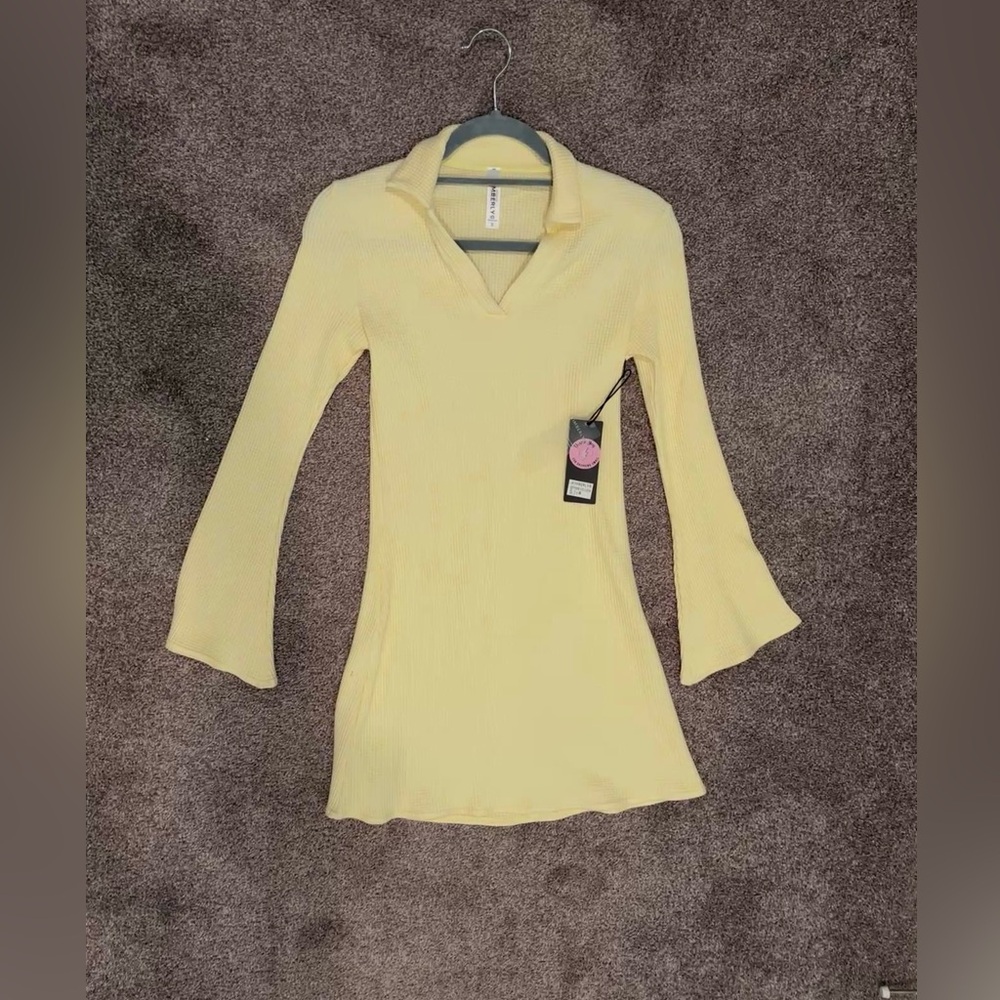 NEW w/ TAGS - Pale Yellow ‘Kimberly’ SOFT Long Sleeve Dress - small